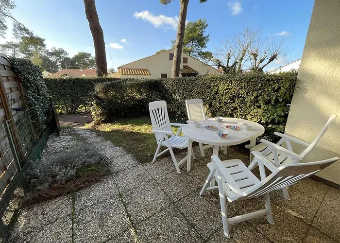 Mezzanine Avec Jardinet Et Piscine A Saint-jean-de-monts, 4 Couchages - Fr-1-224c-71 Saint-Jean-de-Monts