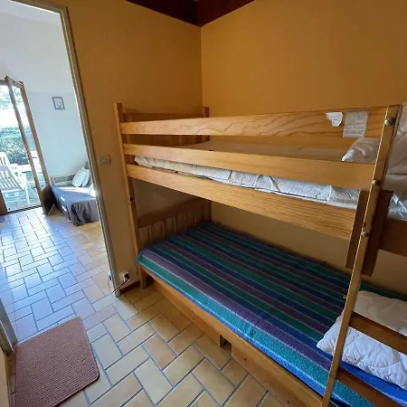 بيت للعطل Mezzanine Avec Jardinet Et Piscine A Saint-jean-de-monts, 4 Couchages - Fr-1-224c-71