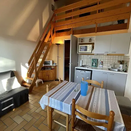 Holiday home Mezzanine Avec Jardinet Et Piscine A Saint-jean-de-monts, 4 Couchages - Fr-1-224c-71 *
