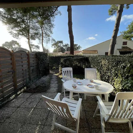Mezzanine Avec Jardinet Et Piscine A Saint-jean-de-monts, 4 Couchages - Fr-1-224c-71 سان جان دي مونت